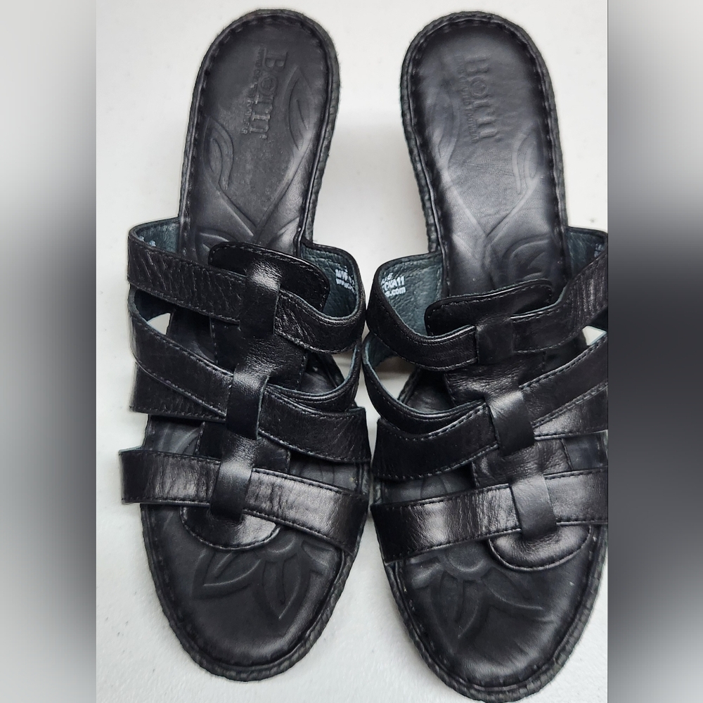 BORN Black Wedge Sandals Women Size 9 with Glossy Straps